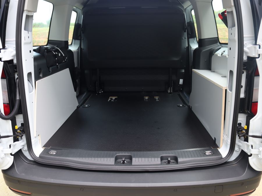Aménagement bois pour véhicule utilitaire FORD TRANSIT CONNECT 2024