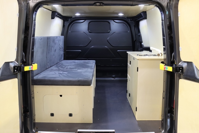 6M43-UVB-110.jpg